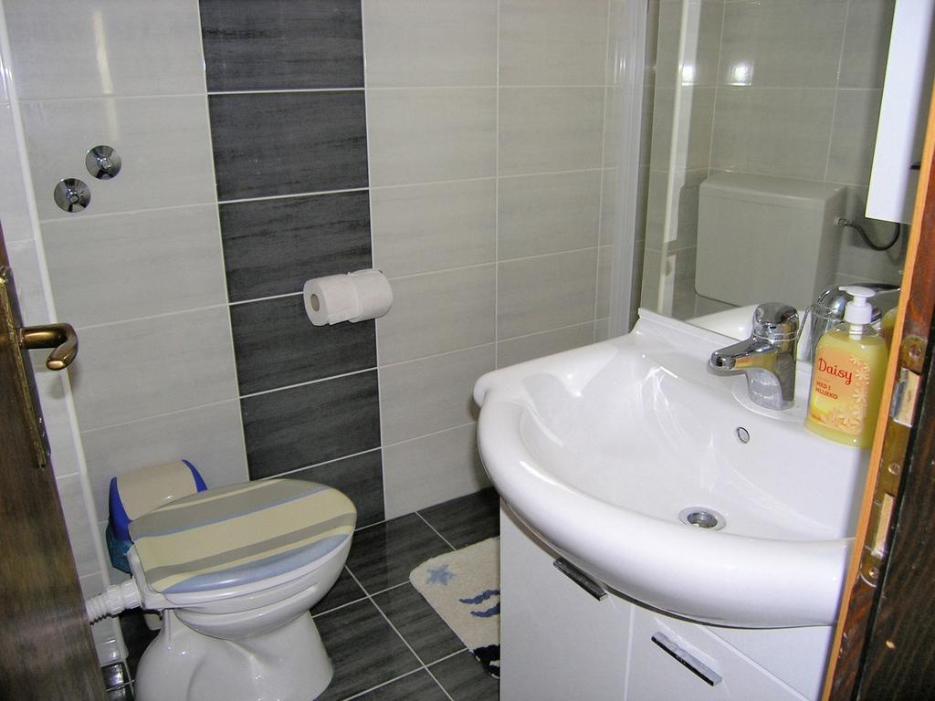 Apartments Sokolovic Krk Town Εξωτερικό φωτογραφία